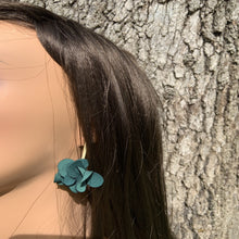 Load image into Gallery viewer, Fabric earrings *Dark Green*